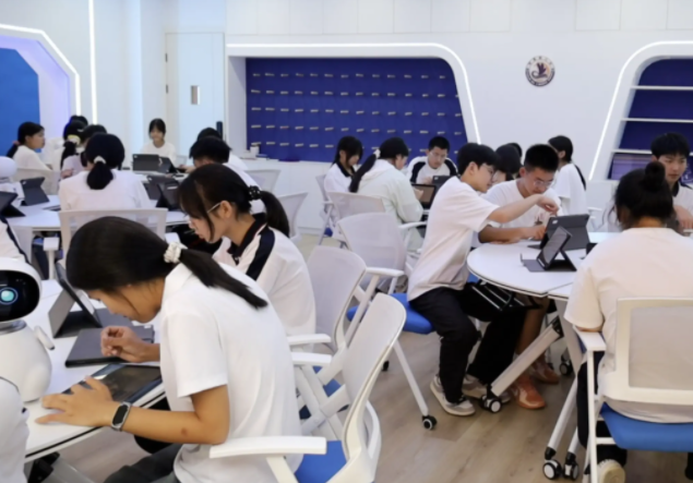 校园建设智慧讲堂构建在线课程共享及虚拟实验实训等方面深化对接 校园建设智慧讲堂构建在线课程共享及虚拟实验实训等方面深化对接